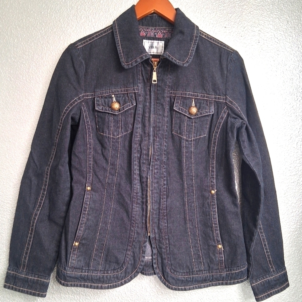 Tria Dark Wash Front Zip Closure Jean Jacket      Size S